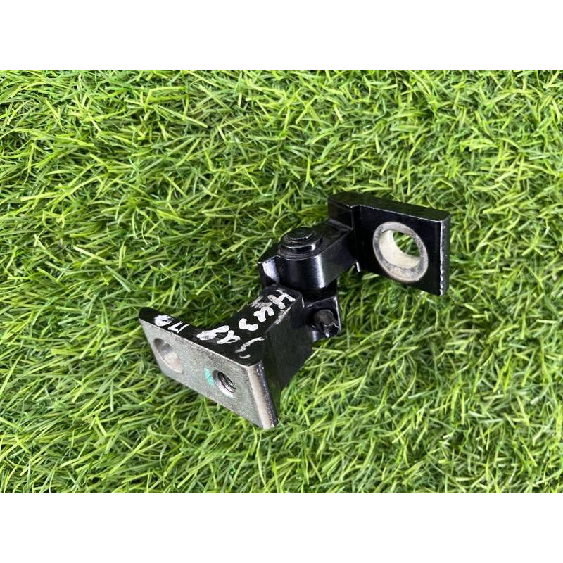 Петля двери (кузов и элементы) Volkswagen Tiguan 5N 2011 1.4 CAVA 5N0831402