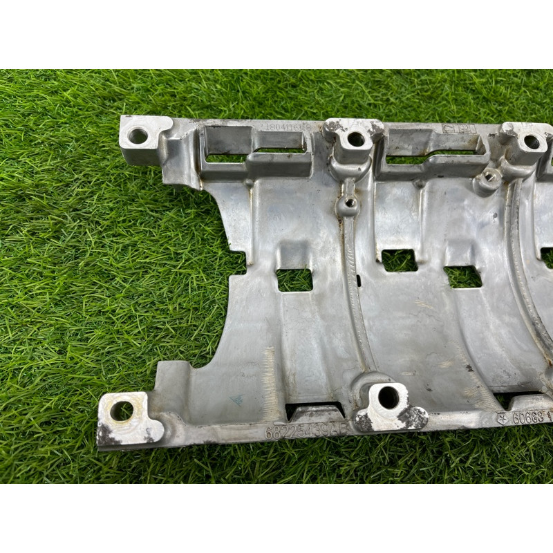 Маслоотражатель (двигатель и элементы) Jeep Grand Cherokee WK2 2018 3.6 68225439ab