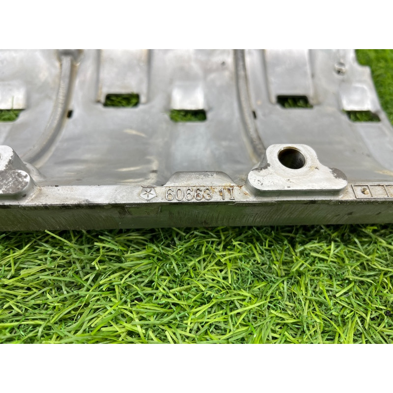 Маслоотражатель (двигатель и элементы) Jeep Grand Cherokee WK2 2018 3.6 68225439ab