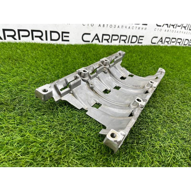 Маслоотражатель (двигатель и элементы) Jeep Grand Cherokee WK2 2018 3.6 68225439ab