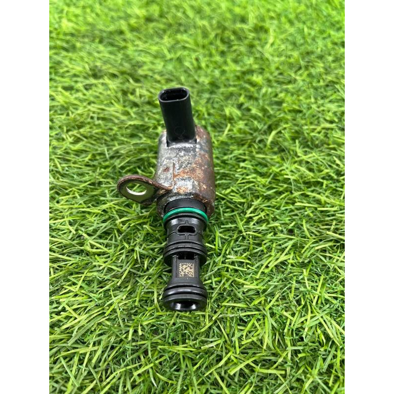 Клапан фазорегулятора (электрика двигателя) Jeep Grand Cherokee WK2 2018 3.6 5047901AC