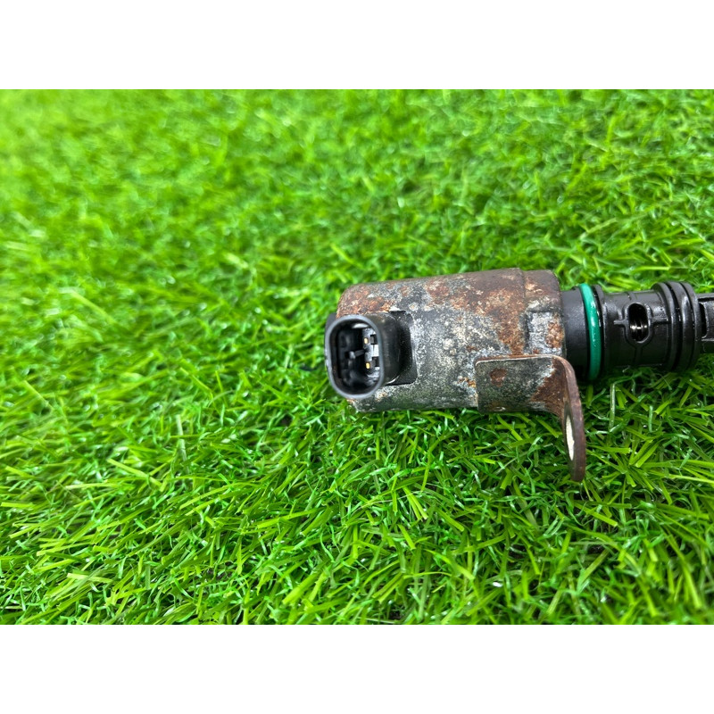 Клапан фазорегулятора (электрика двигателя) Jeep Grand Cherokee WK2 2018 3.6 5047901AC