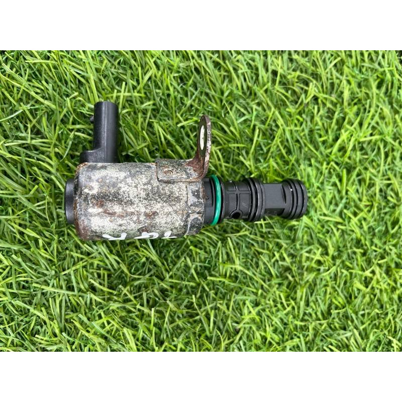 Клапан фазорегулятора (электрика двигателя) Jeep Grand Cherokee WK2 2018 3.6 5047901AC