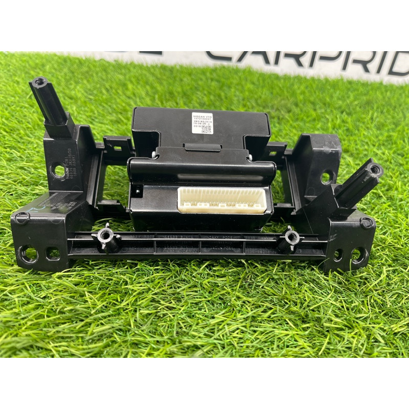 Панель управления мультимедиа (электрика / блок управления) Infiniti QX60 L50 2015 3.5 283183ja1a