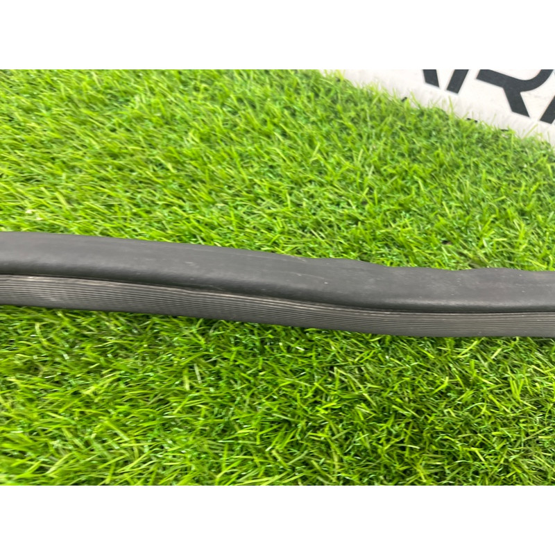 Уплотнитель (кузов и элементы) Hyundai Sonata LF 2015 2.4 83110C1000TRY