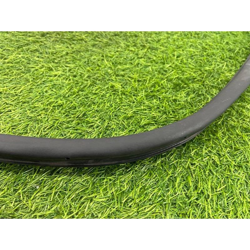 Уплотнитель (кузов и элементы) Hyundai Sonata LF 2015 2.4 83110C1000TRY