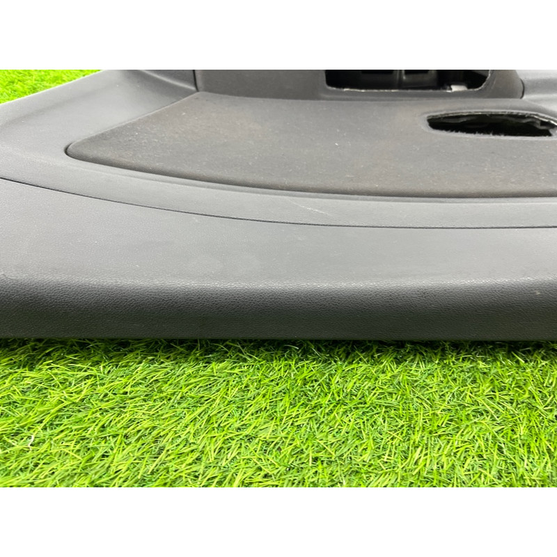 Дверная карта (салон) Renault Megane 3 2011 1,5 dCi (K9K837) 829A00559R