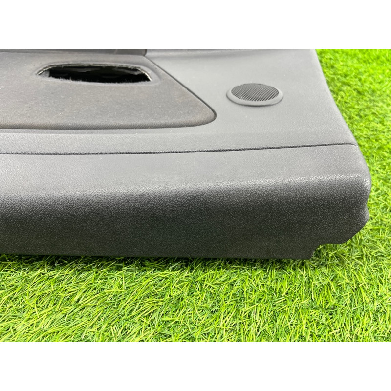 Дверная карта (салон) Renault Megane 3 2011 1,5 dCi (K9K837) 829A00559R