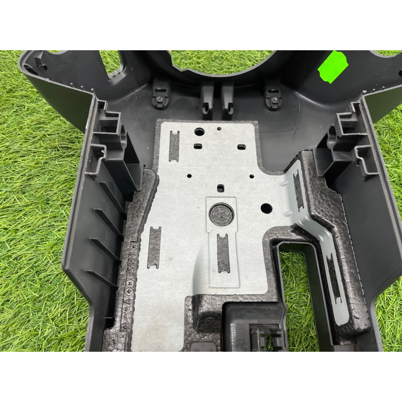 Кожух рулевой колонки нижний (салон) Renault Megane 3 2011 1,5 dCi (K9K837) 484726125R