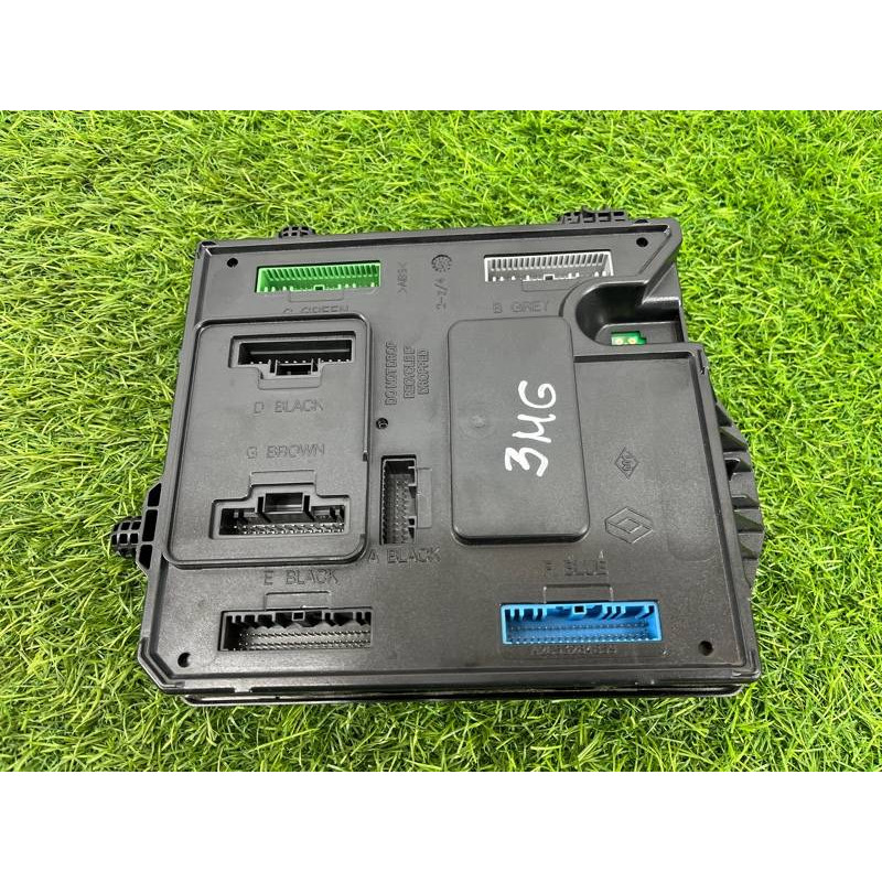 Блок комфорта (электрика / блок управления) Renault Megane 3 2011 1,5 dCi (K9K837) 284B13640R