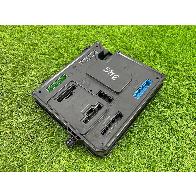 Блок комфорта (электрика / блок управления) Renault Megane 3 2011 1,5 dCi (K9K837) 284B13640R