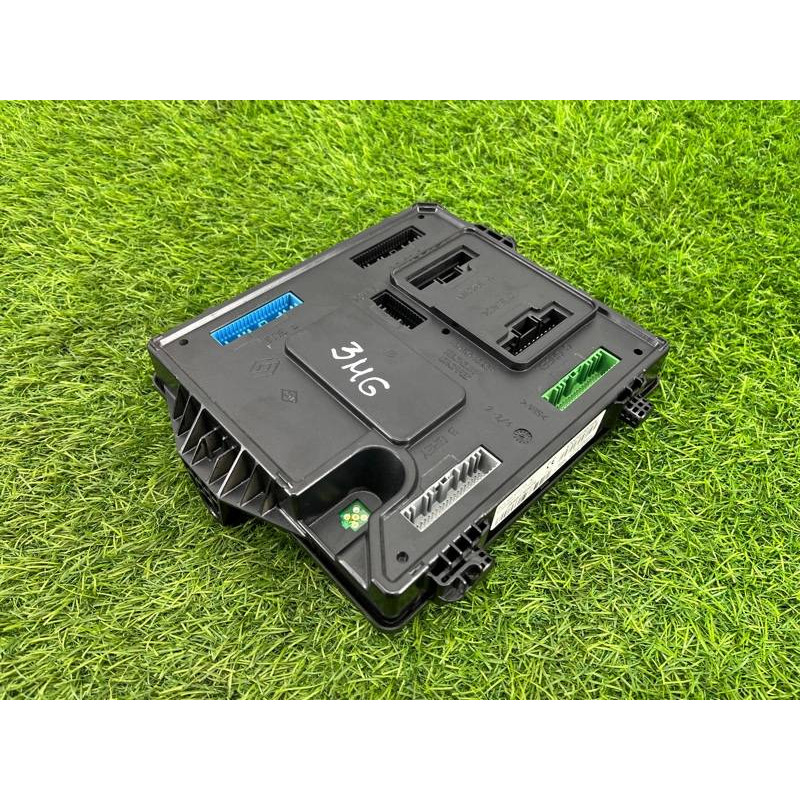 Блок комфорта (электрика / блок управления) Renault Megane 3 2011 1,5 dCi (K9K837) 284B13640R