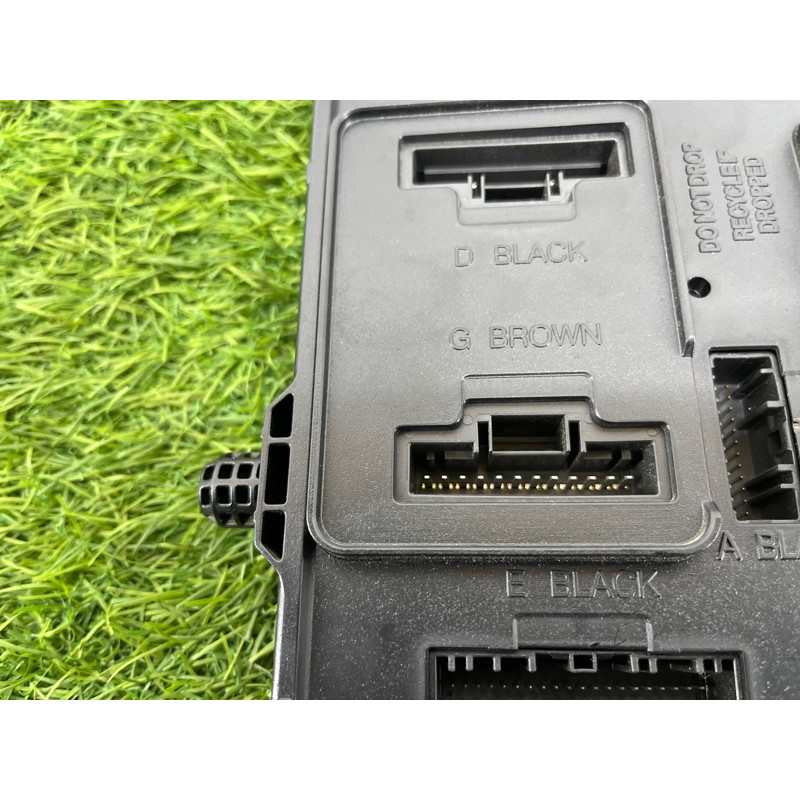 Блок комфорта (электрика / блок управления) Renault Megane 3 2011 1,5 dCi (K9K837) 284B13640R