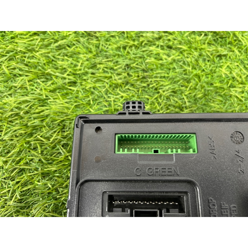 Блок комфорта (электрика / блок управления) Renault Megane 3 2011 1,5 dCi (K9K837) 284B13640R