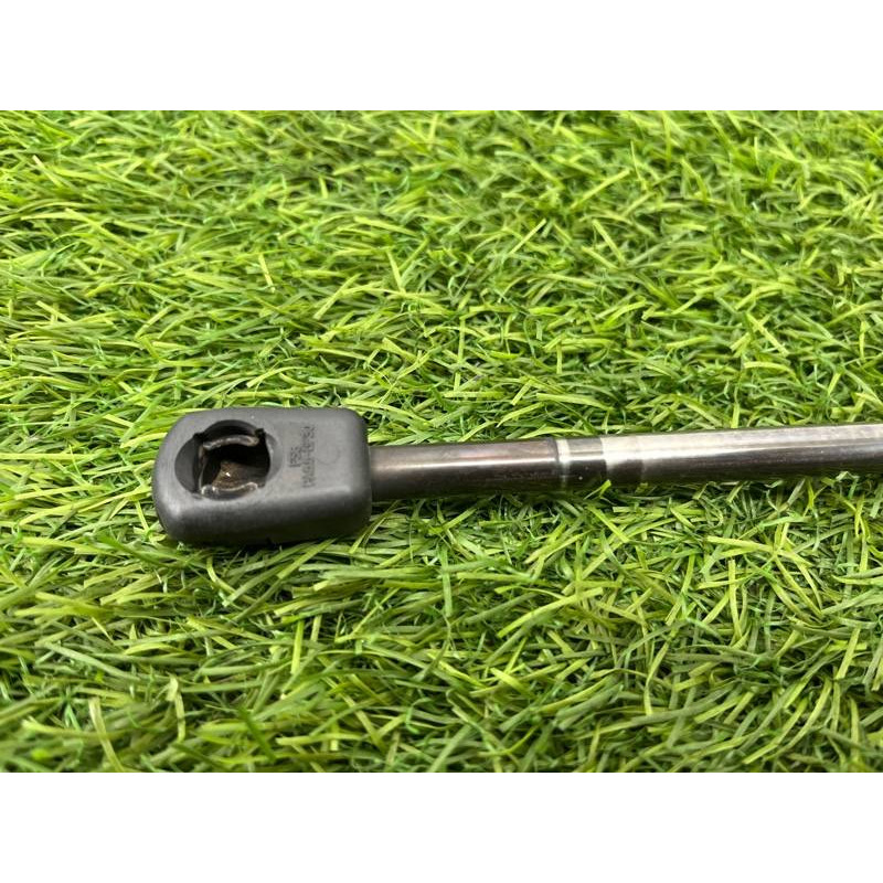 Амортизатор багажника (кузов и элементы) Renault Megane 3 2011 1,5 dCi (K9K837) 844300009r