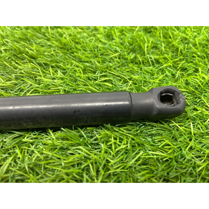 Амортизатор багажника (кузов и элементы) Renault Megane 3 2011 1,5 dCi (K9K837) 844300009r