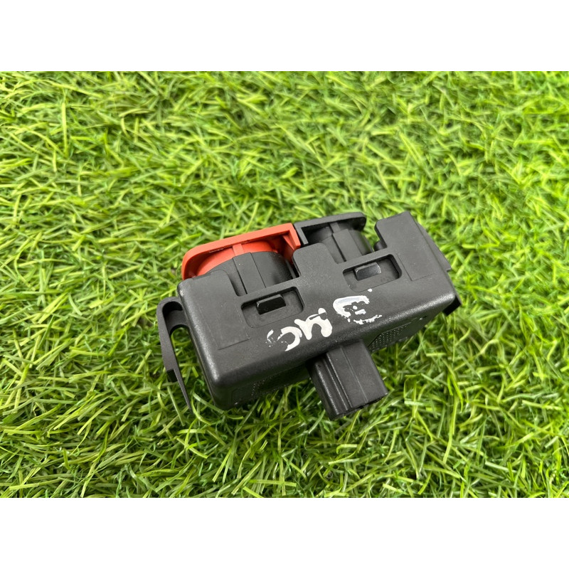 Кнопка аварийной сигнализации (электрика / кнопки) Renault Megane 3 2011 1,5 dCi (K9K837) 252100502R