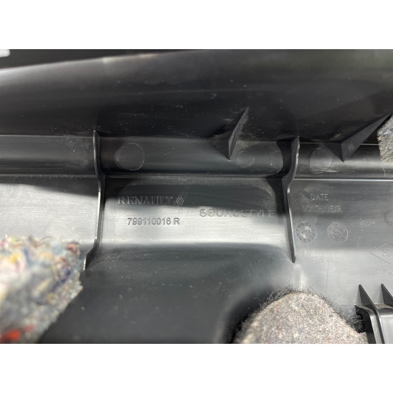 Обшивка багажника (салон) Renault Megane 3 2011 1,5 dCi (K9K837) 849500039R