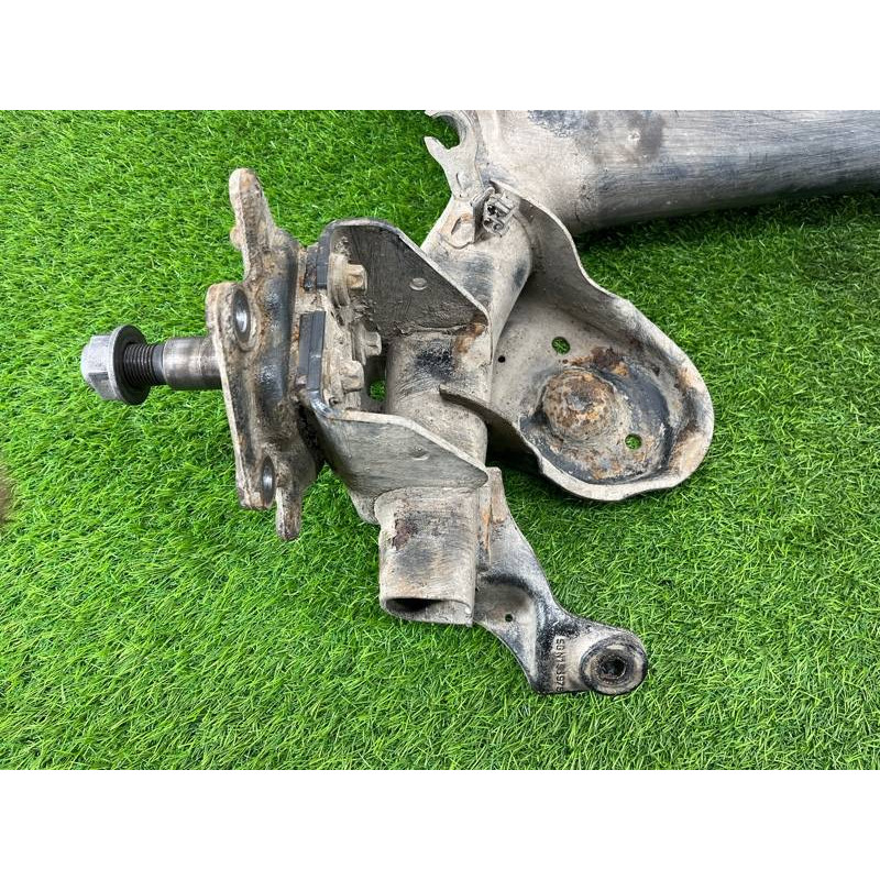 Балка подвески (подвеска) Renault Megane 3 2011 1,5 dCi (K9K837) 555015135R