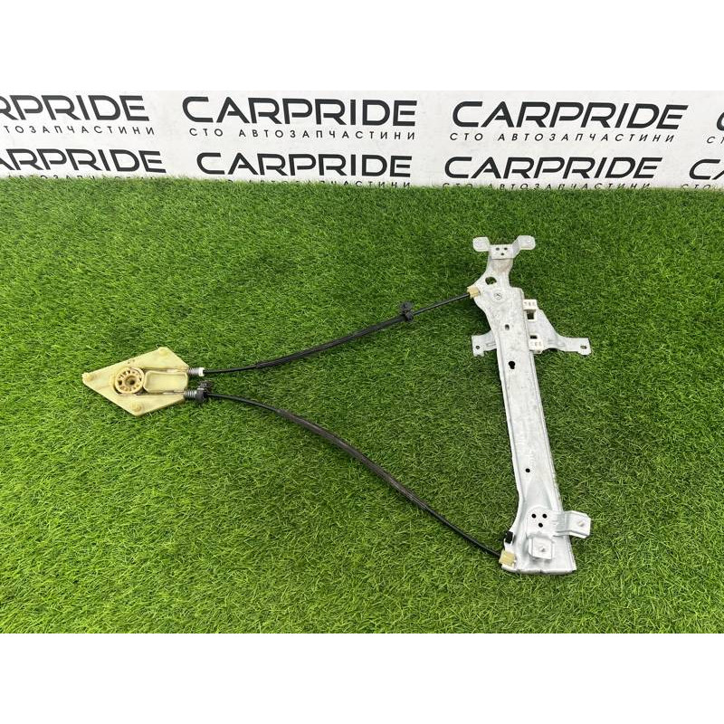 Механизм стеклоподъемника (кузов и элементы) Renault Megane 3 2011 1,5 dCi (K9K837) 827200008R