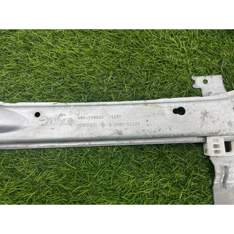 Механизм стеклоподъемника (кузов и элементы) Renault Megane 3 2011 1,5 dCi (K9K837) 827200008R