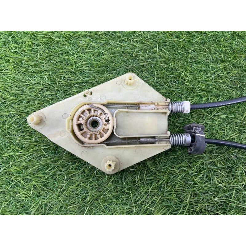 Механизм стеклоподъемника (кузов и элементы) Renault Megane 3 2011 1,5 dCi (K9K837) 827200008R