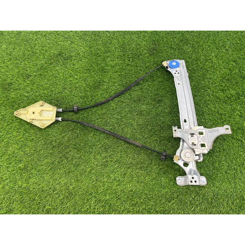 Механизм стеклоподъемника (кузов и элементы) Renault Megane 3 2011 1,5 dCi (K9K837) 827200008R