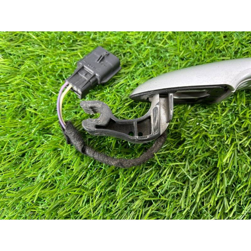 Ручка двери внешняя (кузов и элементы) Renault Megane 3 2011 1,5 dCi (K9K837) 806B03759R