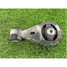 Подушка двигателя