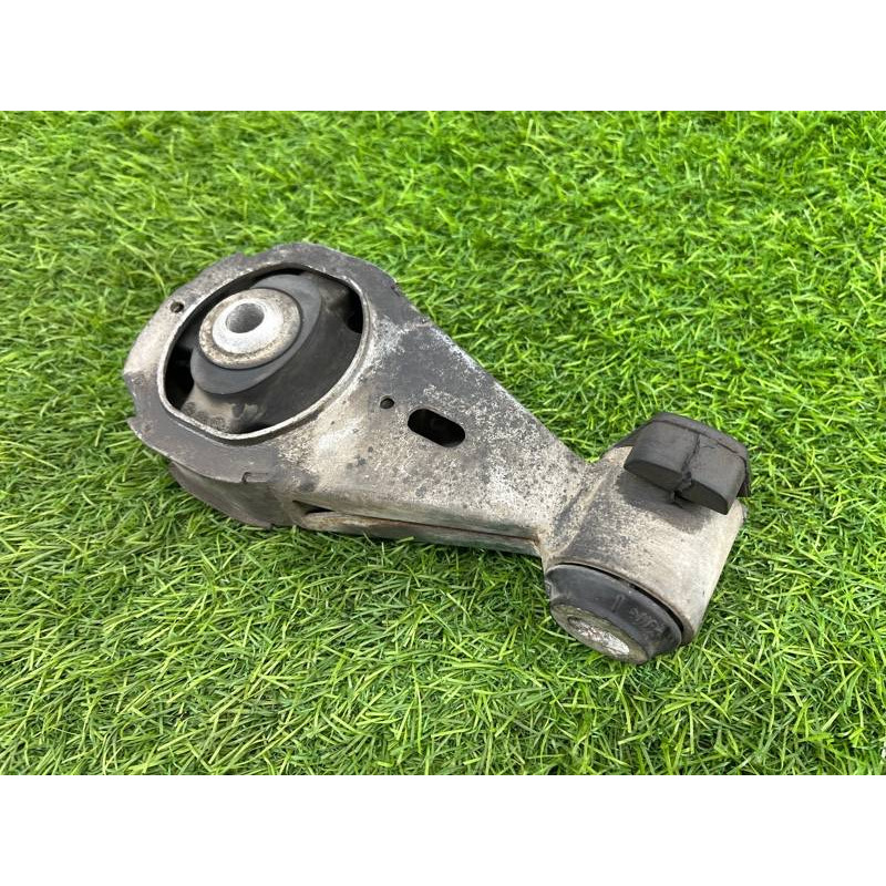 Подушка двигателя (двигатель и элементы) Renault Megane 3 2011 1,5 dCi (K9K837) 113560009R