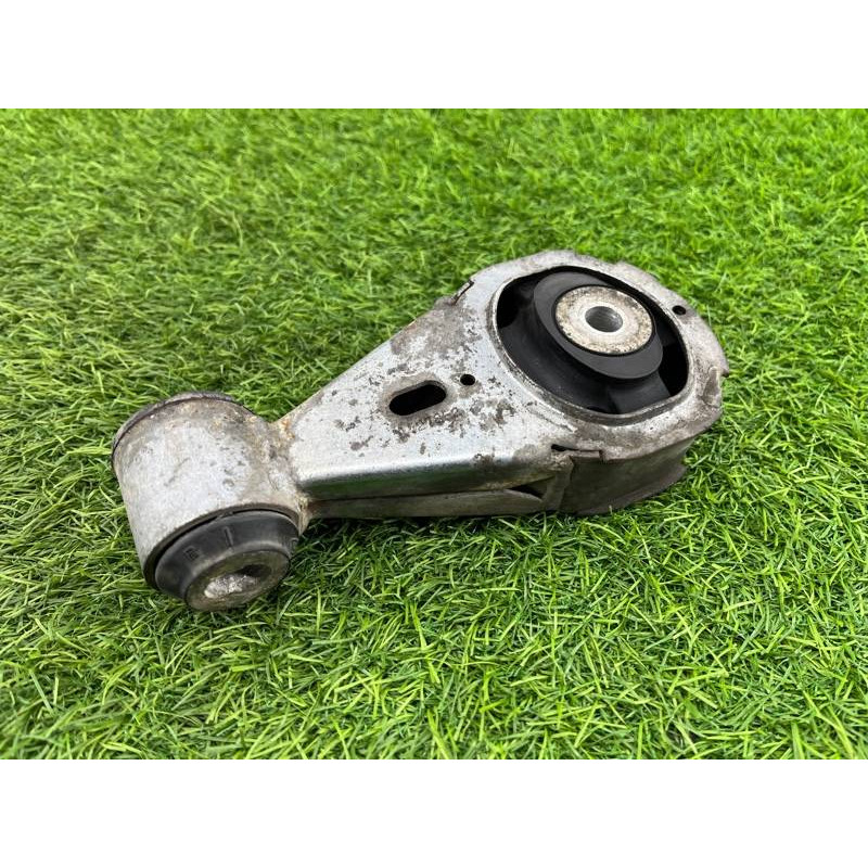 Подушка двигателя (двигатель и элементы) Renault Megane 3 2011 1,5 dCi (K9K837) 113560009R