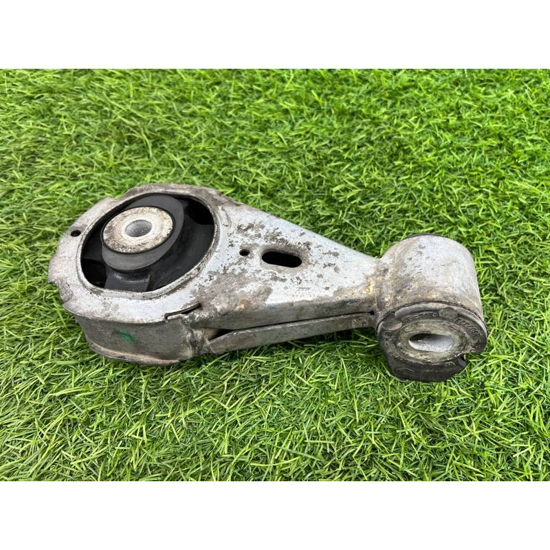 Подушка двигателя (двигатель и элементы) Renault Megane 3 2011 1,5 dCi (K9K837) 113560009R