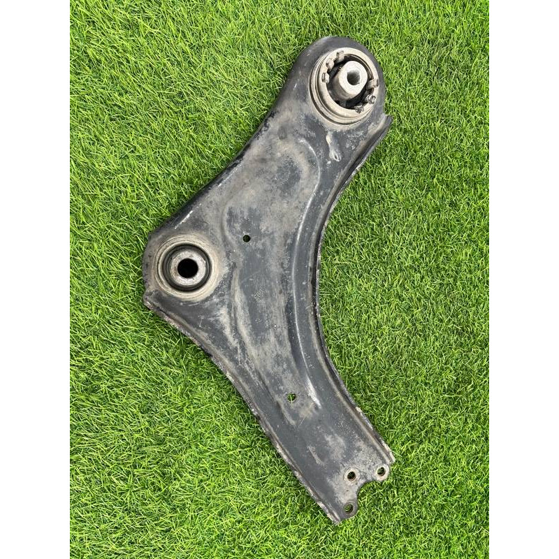 Рычаг подвески (подвеска) Renault Megane 3 2011 1,5 dCi (K9K837) 545016101R