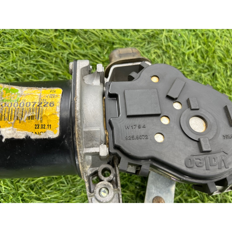 Мотор дворников (электрика) Renault Megane 3 2011 1,5 dCi (K9K837) 288100941R