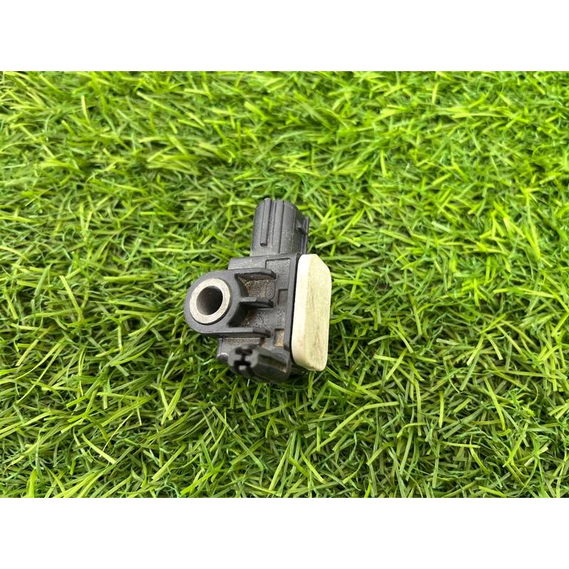 Датчик удара (электрика / датчики) Subaru OUTBACK B15 98237AL00A