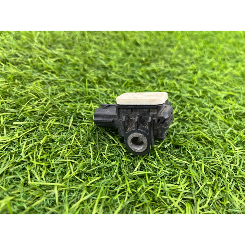 Датчик удара (электрика / датчики) Subaru OUTBACK B15 98237AL00A