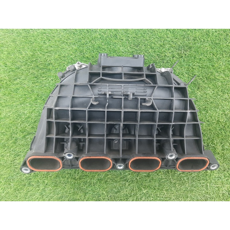 Впускний колектор (подача палива) BMW 3-series F30 2013 N26B20 11617588126