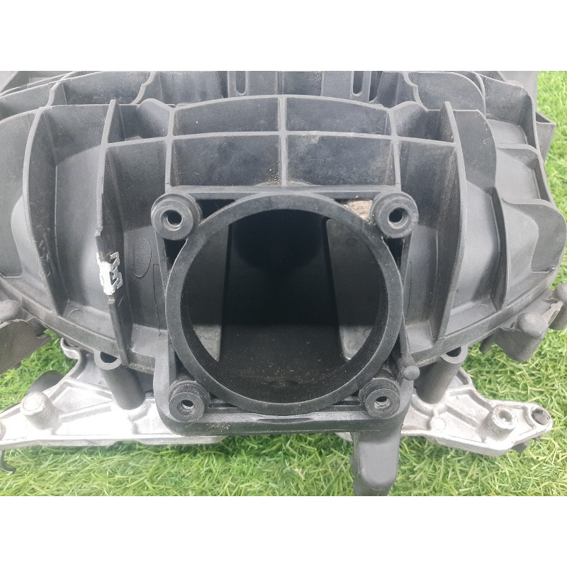 Впускний колектор (подача палива) BMW 3-series F30 2013 N26B20 11617588126