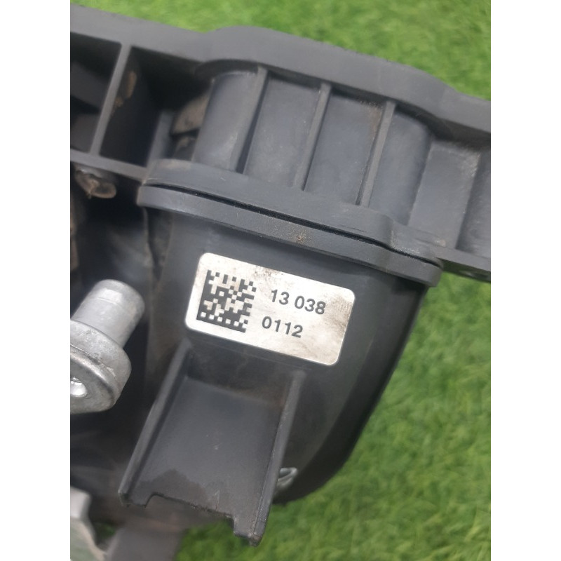 Впускний колектор (подача палива) BMW 3-series F30 2013 N26B20 11617588126