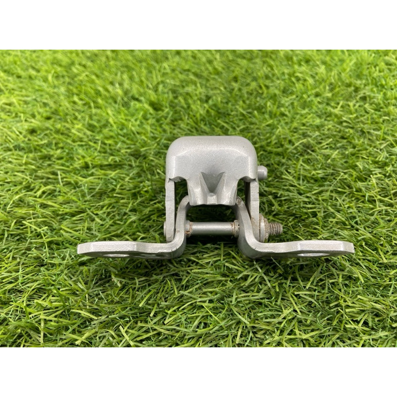 Петля дверей (кузов і елементи) Renault Megane 3 2011 1,5 dCi (K9K837) 804000018R