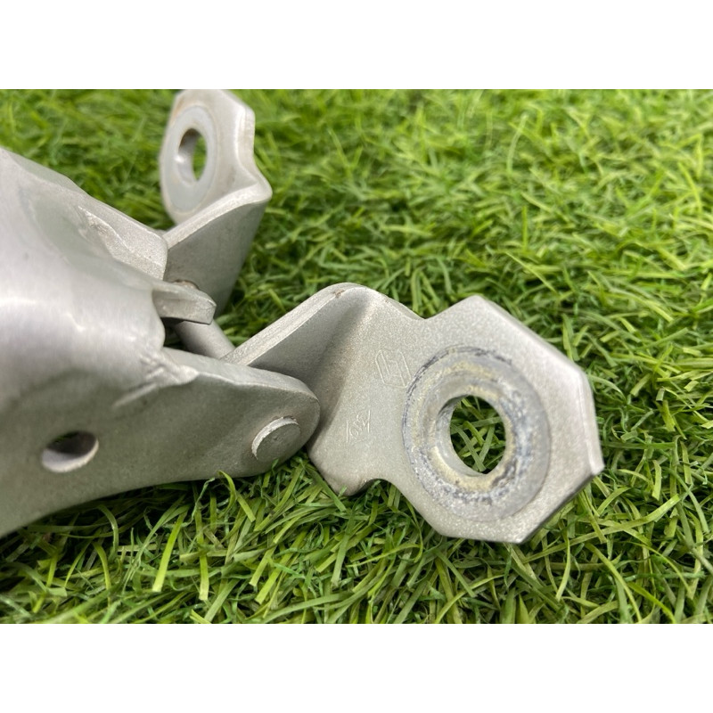 Петля дверей (кузов і елементи) Renault Megane 3 2011 1,5 dCi (K9K837) 804000018R