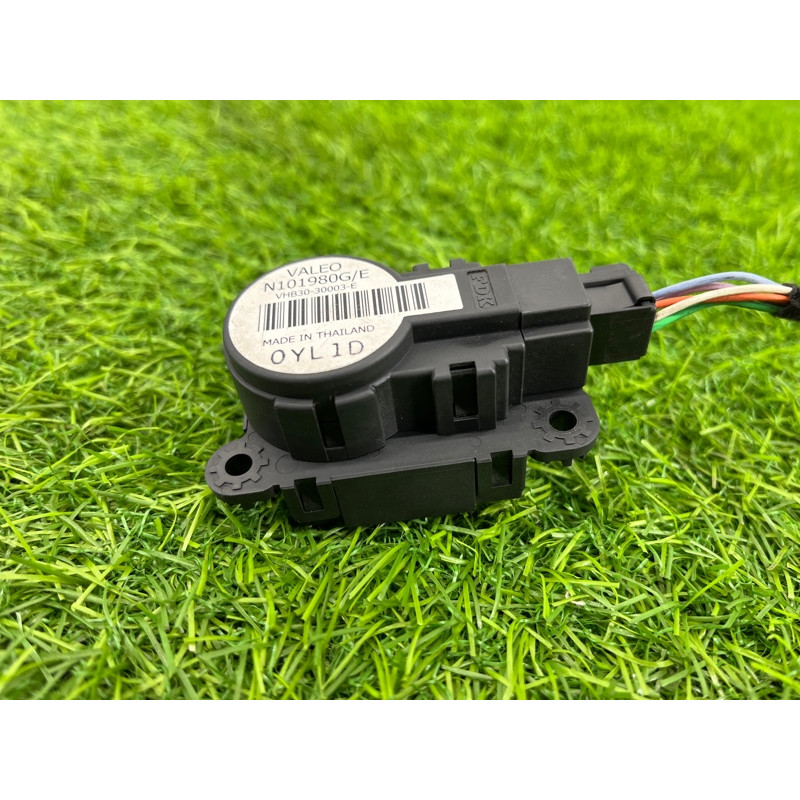 Привод заслонки отопителя (отопление и кондиционирование) Renault Megane 3 2011 1,5 dCi (K9K837) N101980G