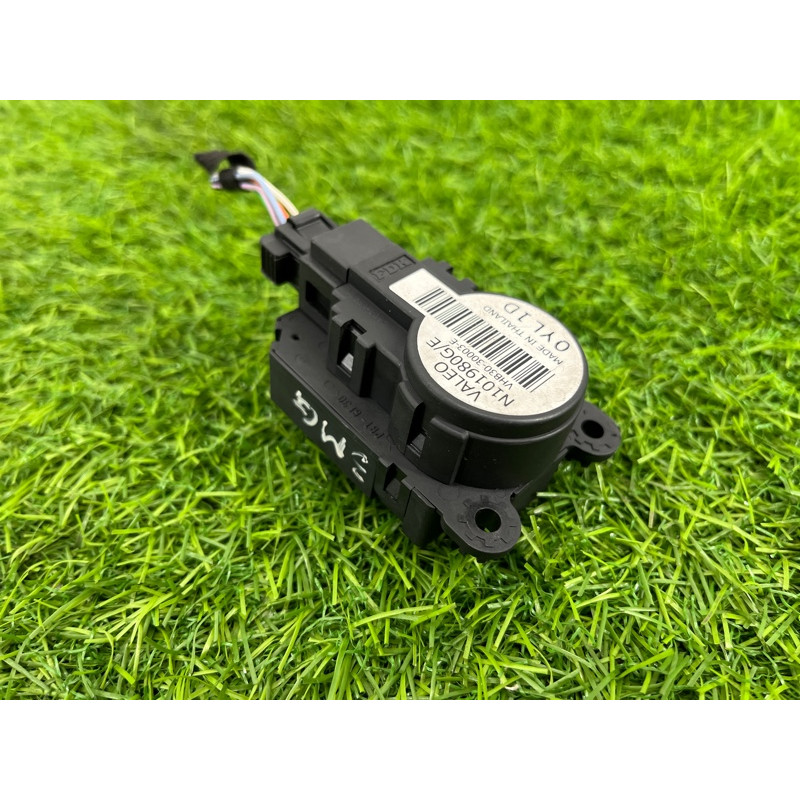 Привод заслонки отопителя (отопление и кондиционирование) Renault Megane 3 2011 1,5 dCi (K9K837) N101980G