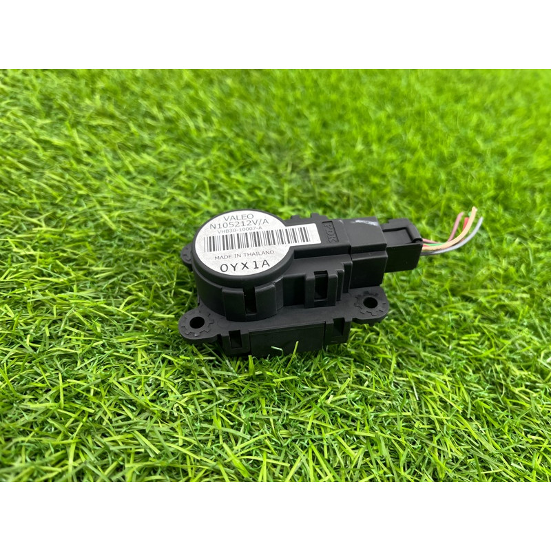 Привод заслонки отопителя (отопление и кондиционирование) Renault Megane 3 2011 1,5 dCi (K9K837) N105212V