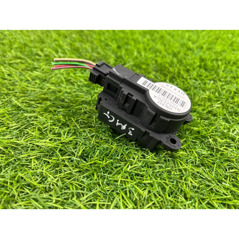 Привод заслонки отопителя (отопление и кондиционирование) Renault Megane 3 2011 1,5 dCi (K9K837) N105212V