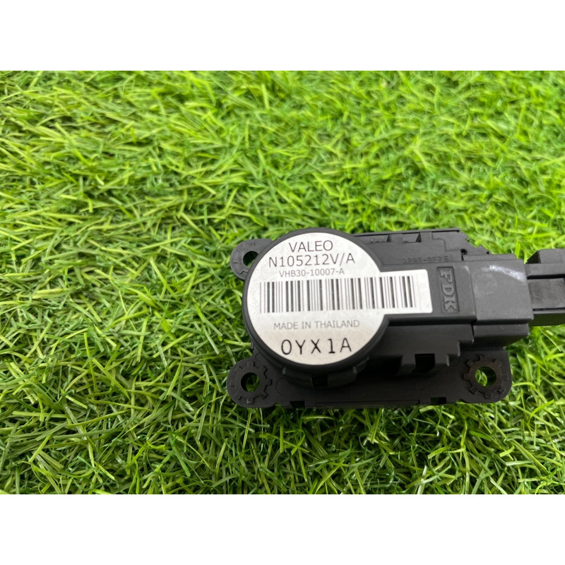 Привод заслонки отопителя (отопление и кондиционирование) Renault Megane 3 2011 1,5 dCi (K9K837) N105212V