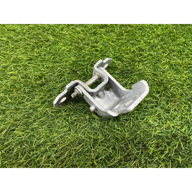 Петля двери (кузов и элементы) Renault Megane 3 2011 1,5 dCi (K9K837) 804000017R