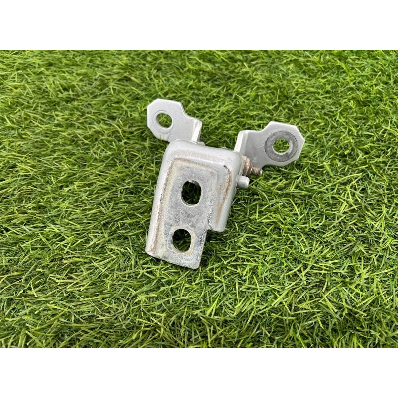 Петля двери (кузов и элементы) Renault Megane 3 2011 1,5 dCi (K9K837) 804000017R