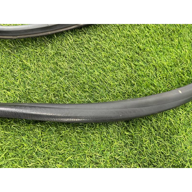 Уплотнитель проема двери (кузов и элементы) Renault Megane 3 2011 1,5 dCi (K9K837) 769240015R