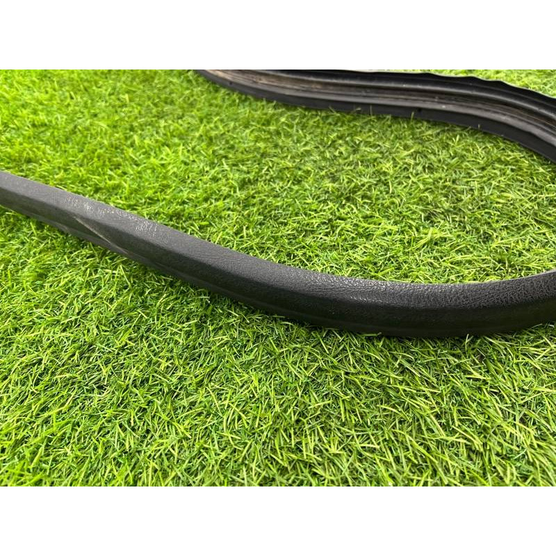 Уплотнитель проема двери (кузов и элементы) Renault Megane 3 2011 1,5 dCi (K9K837) 769240015R